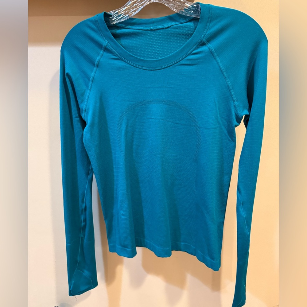 lululemon athletica Teal Long Sleeve Top